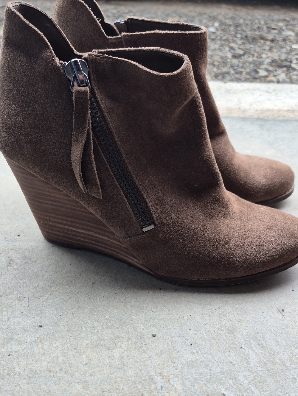 Jessica Simpson Brown Suede Wedge Ankle Booties